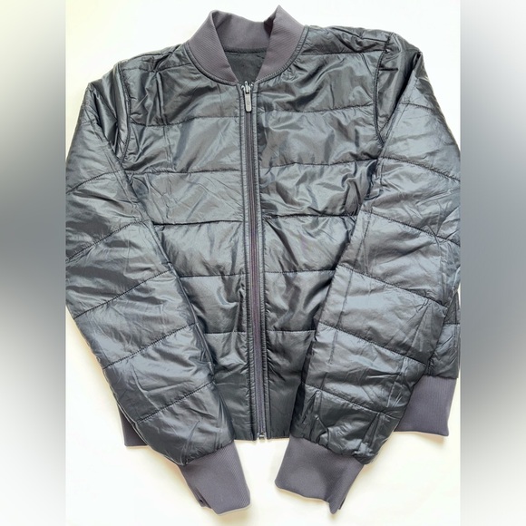 Lululemon Bomber Jacket EUC Black Reversible Non-Stop Bomber 6 Windbreaker - Picture 1 of 14
